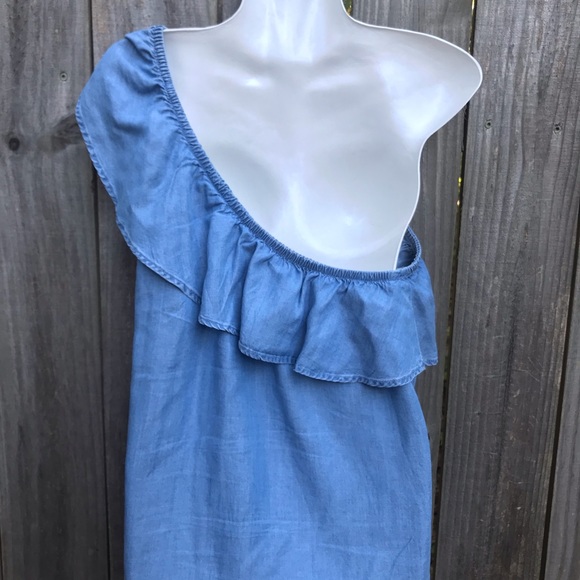 Old Navy denim off shoulder top - Picture 2 of 2